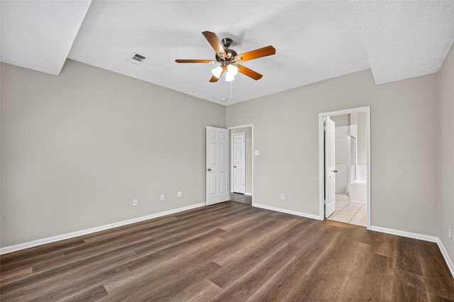 2902 Burgess Hill Court, Pearland, TX 77584
