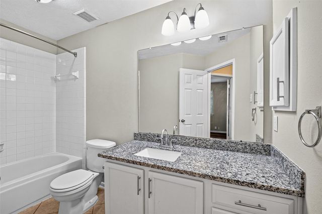 2902 Burgess Hill Court, Pearland, TX 77584