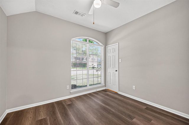 2902 Burgess Hill Court, Pearland, TX 77584