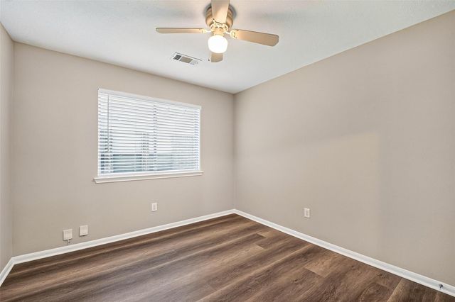 2902 Burgess Hill Court, Pearland, TX 77584