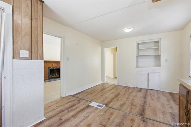 18947 Cherrylawn Street, Detroit, MI 48221