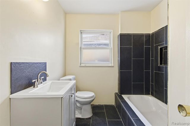 18947 Cherrylawn Street, Detroit, MI 48221