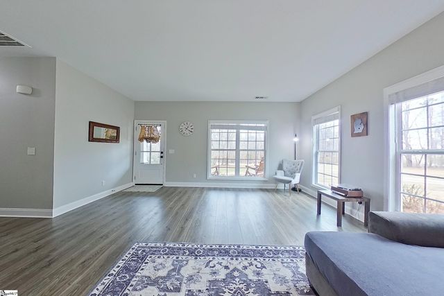 1013 Pearson Road, Woodruff, SC 29388