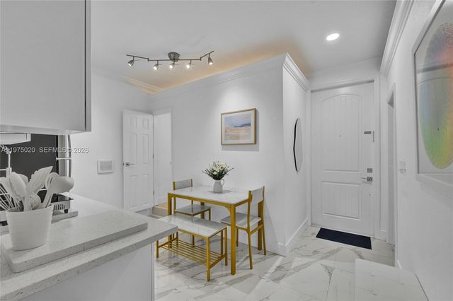 27546 SW 142nd Ave, Homestead, FL 33032