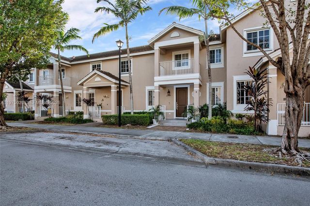 27546 SW 142nd Ave, Homestead, FL 33032