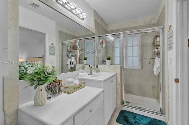 27546 SW 142nd Ave, Homestead, FL 33032