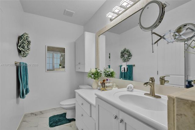 27546 SW 142nd Ave, Homestead, FL 33032