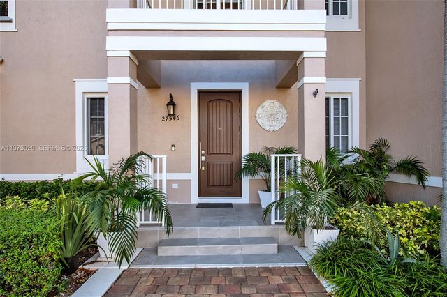 27546 SW 142nd Ave, Homestead, FL 33032