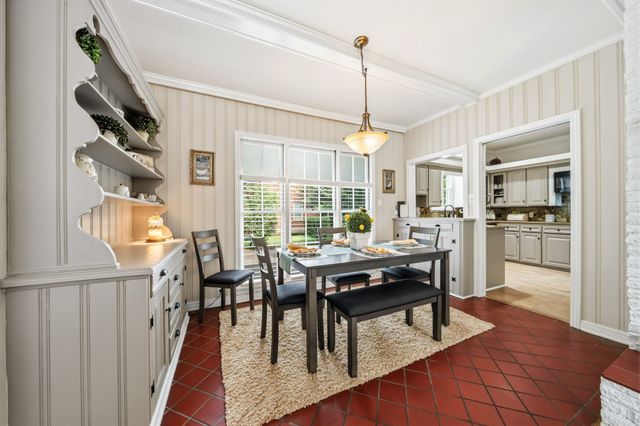 1110 E Park Drive, Hillsboro, TX 76645