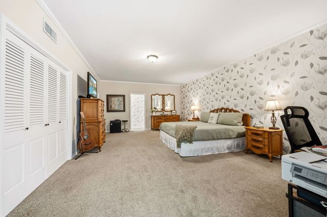 1110 E Park Drive, Hillsboro, TX 76645