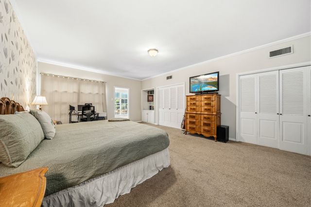 1110 E Park Drive, Hillsboro, TX 76645
