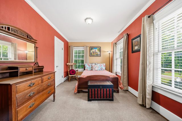 1110 E Park Drive, Hillsboro, TX 76645
