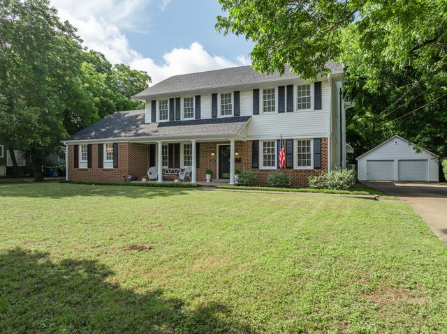 1110 E Park Drive, Hillsboro, TX 76645