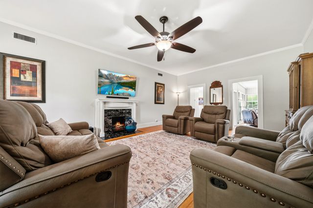 1110 E Park Drive, Hillsboro, TX 76645
