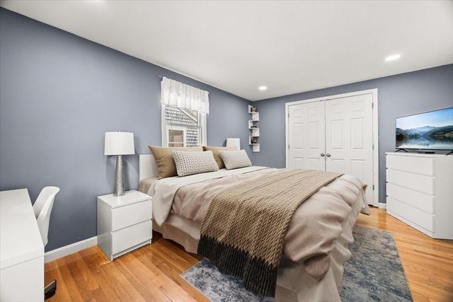 402-402A Holmes St, Halifax, MA 02338