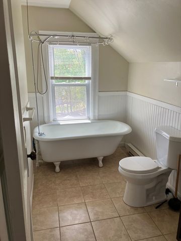 1060 Pleasant Street 3, Worcester, MA 01602