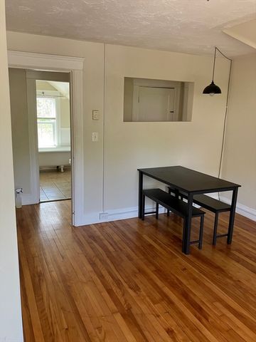 1060 Pleasant Street 3, Worcester, MA 01602