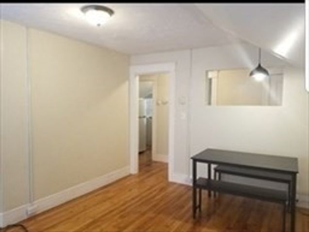 1060 Pleasant Street 3, Worcester, MA 01602
