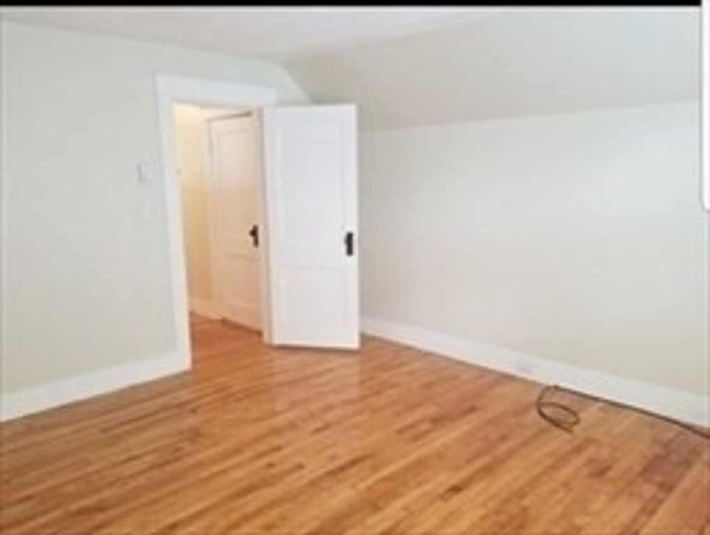 1060 Pleasant Street 3, Worcester, MA 01602