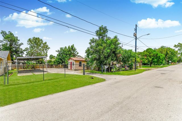 7219 Gainesville Street, Houston, TX 77020