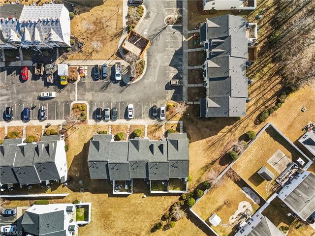 27 Arbor Hill Place, Mcleansville, NC 27301