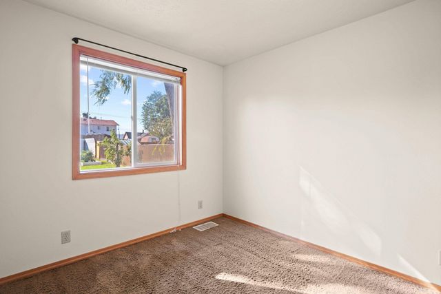 1528 E Cataldo Ave, Spokane, WA 99202