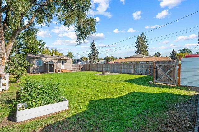 1528 E Cataldo Ave, Spokane, WA 99202