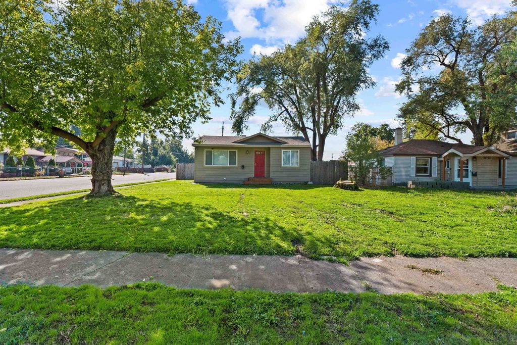 1528 E Cataldo Ave, Spokane, WA 99202