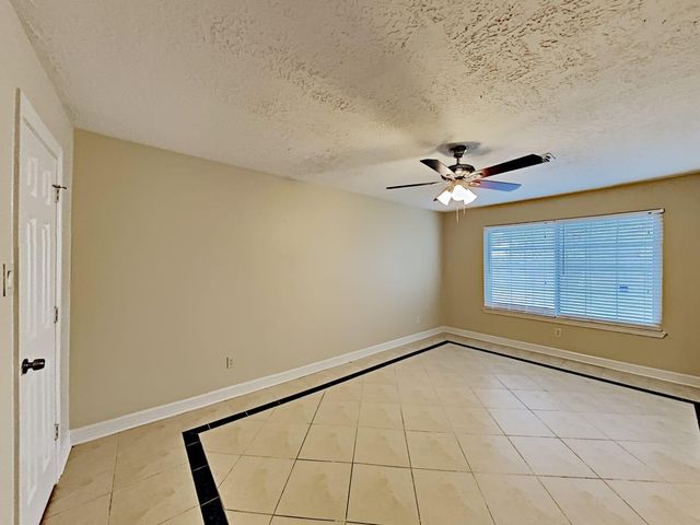 16395 Havenpark Drive, Houston, TX 77059