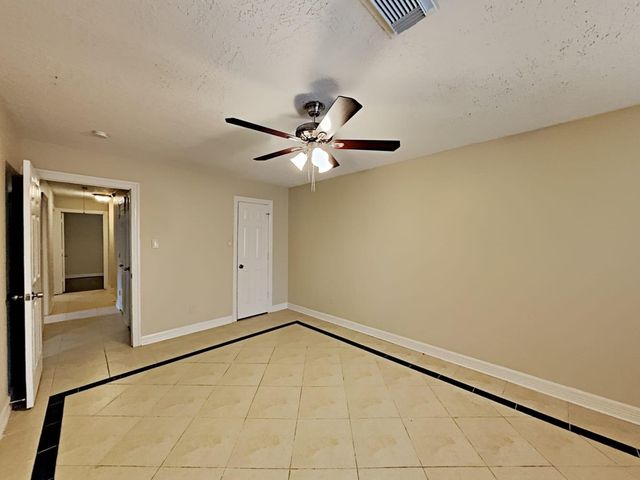 16395 Havenpark Drive, Houston, TX 77059