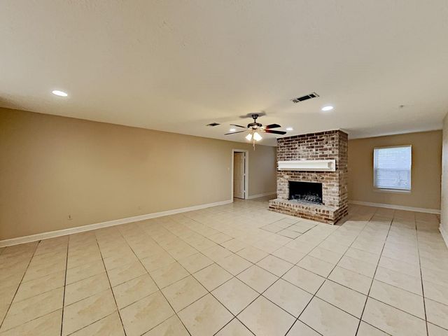 16395 Havenpark Drive, Houston, TX 77059