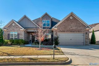 3015 Chimney Cove Circle, Brownsboro, AL 35741