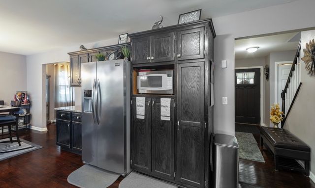 24216 S Plum Valley Drive, Crete, IL 60417