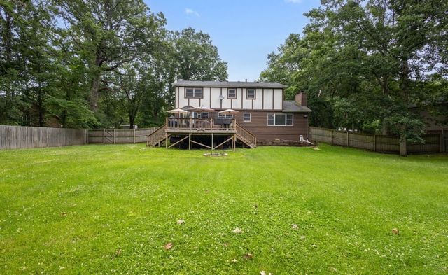 24216 S Plum Valley Drive, Crete, IL 60417