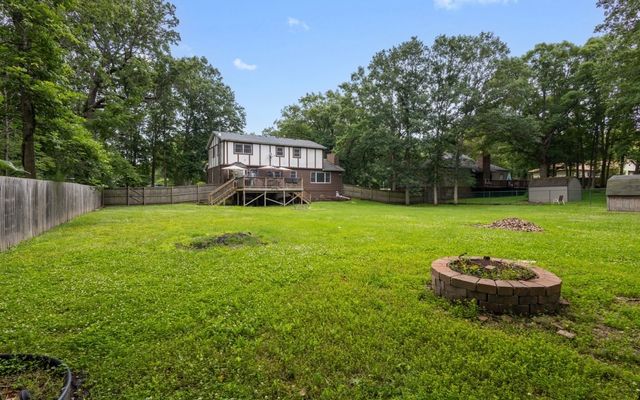 24216 S Plum Valley Drive, Crete, IL 60417