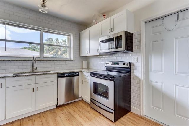 1430 N J Street 1, Lake Worth Beach, FL 33460