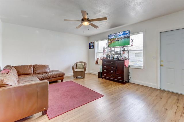 1430 N J Street 1, Lake Worth Beach, FL 33460