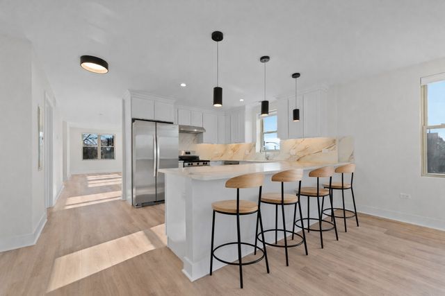 224 S Western Avenue A, Chicago, IL 60612