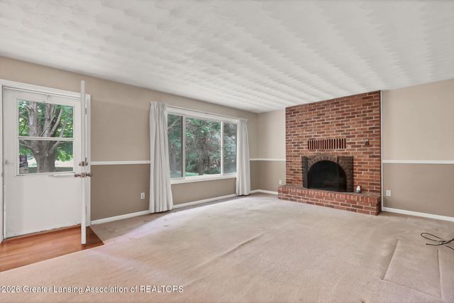916 N Ainger Road, Charlotte, MI 48813