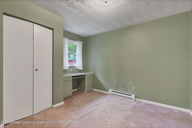 916 N Ainger Road, Charlotte, MI 48813