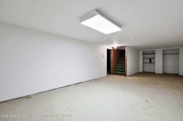 916 N Ainger Road, Charlotte, MI 48813