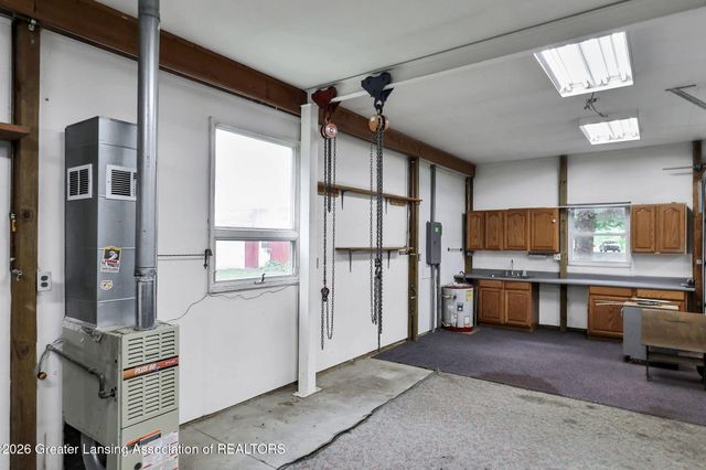 916 N Ainger Road, Charlotte, MI 48813