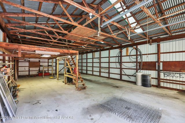 916 N Ainger Road, Charlotte, MI 48813