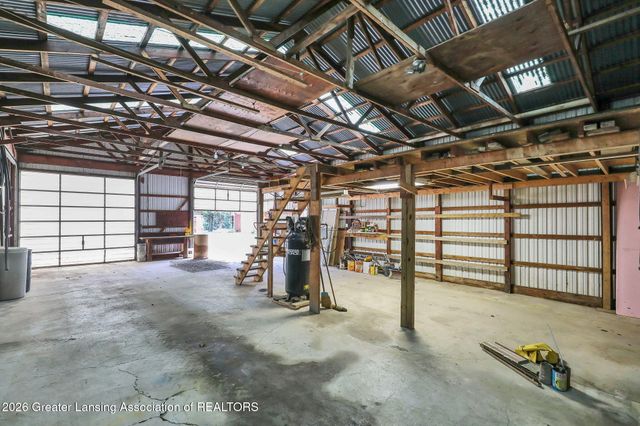 916 N Ainger Road, Charlotte, MI 48813