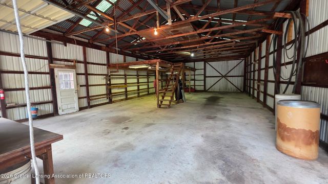 916 N Ainger Road, Charlotte, MI 48813