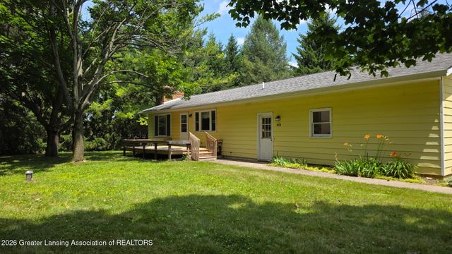 916 N Ainger Road, Charlotte, MI 48813