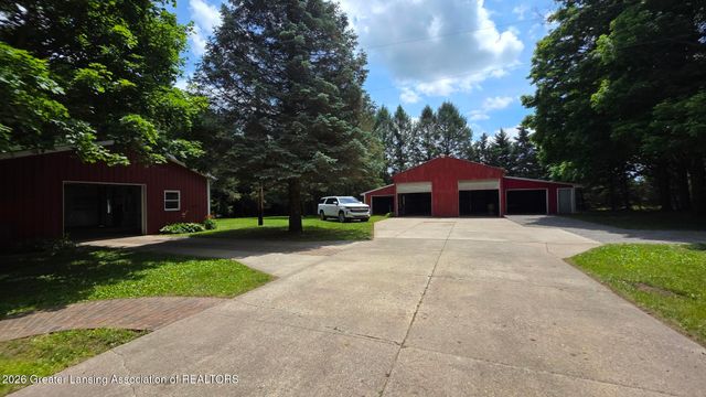 916 N Ainger Road, Charlotte, MI 48813