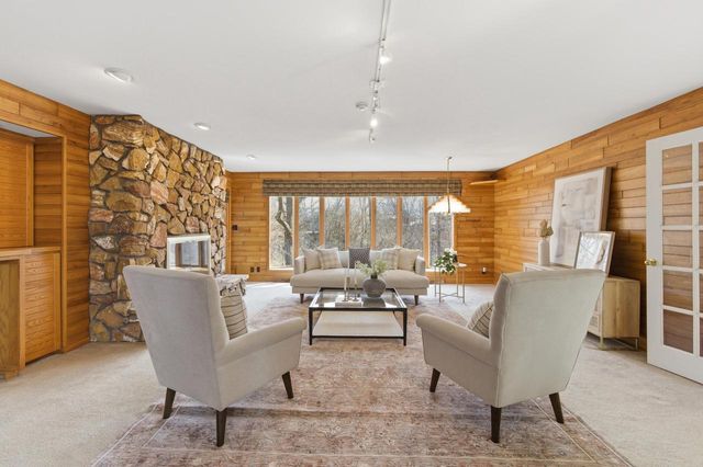 301 Ravine Baye ROAD, Milwaukee, WI 53217