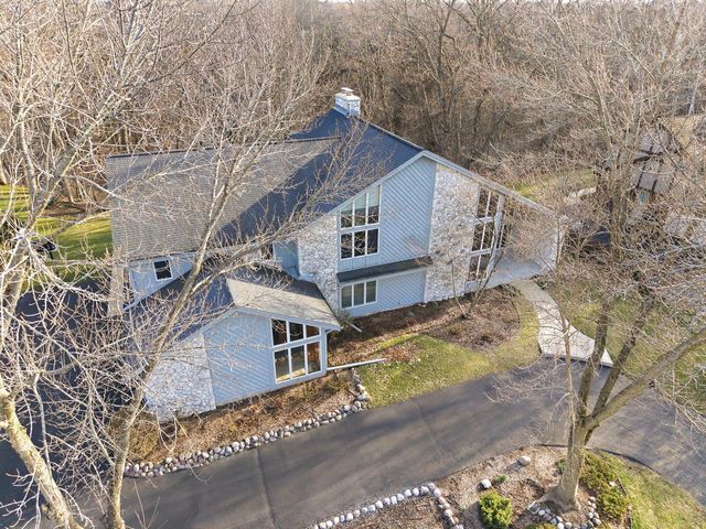 301 Ravine Baye ROAD, Milwaukee, WI 53217