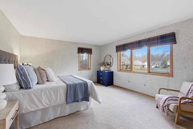 301 Ravine Baye ROAD, Milwaukee, WI 53217